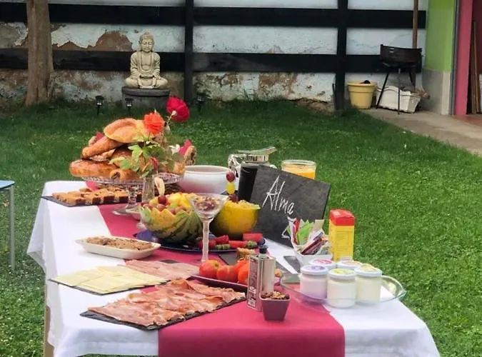 La Casa De Jesus Llandres *